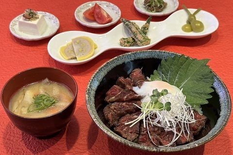 あか牛丼ランチ　2,980円(税抜)サムネイル